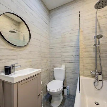 Διαμέρισμα 3br - Walk To Sliema Promenade *