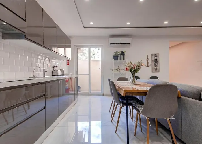 아파트 3br - Walk To Sliema Promenade *