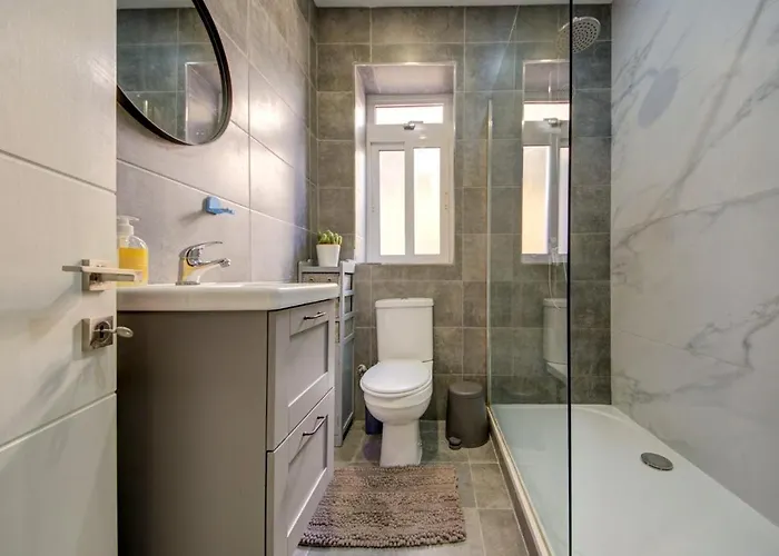 3br - Walk To Sliema Promenade *